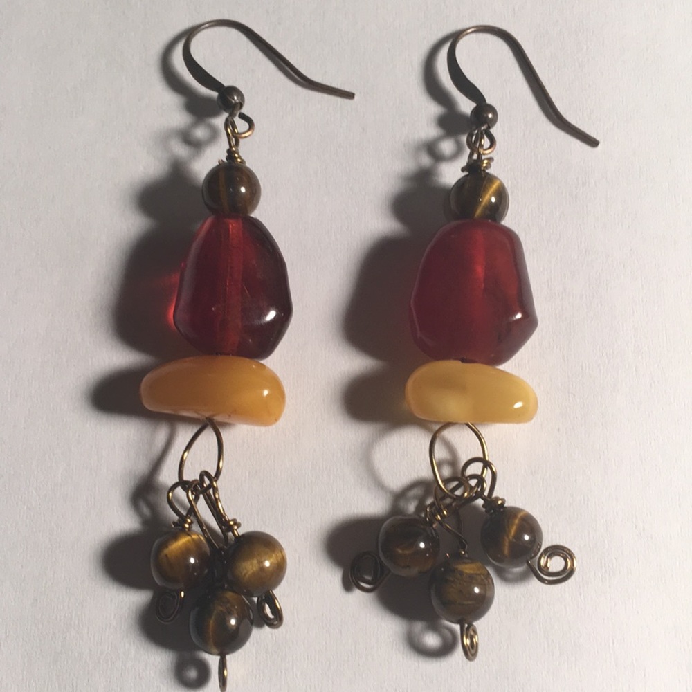 Earrings - Picture 1 of 2
